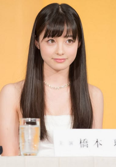 2 Jepang Minimalis Dewy dan Youthful.png