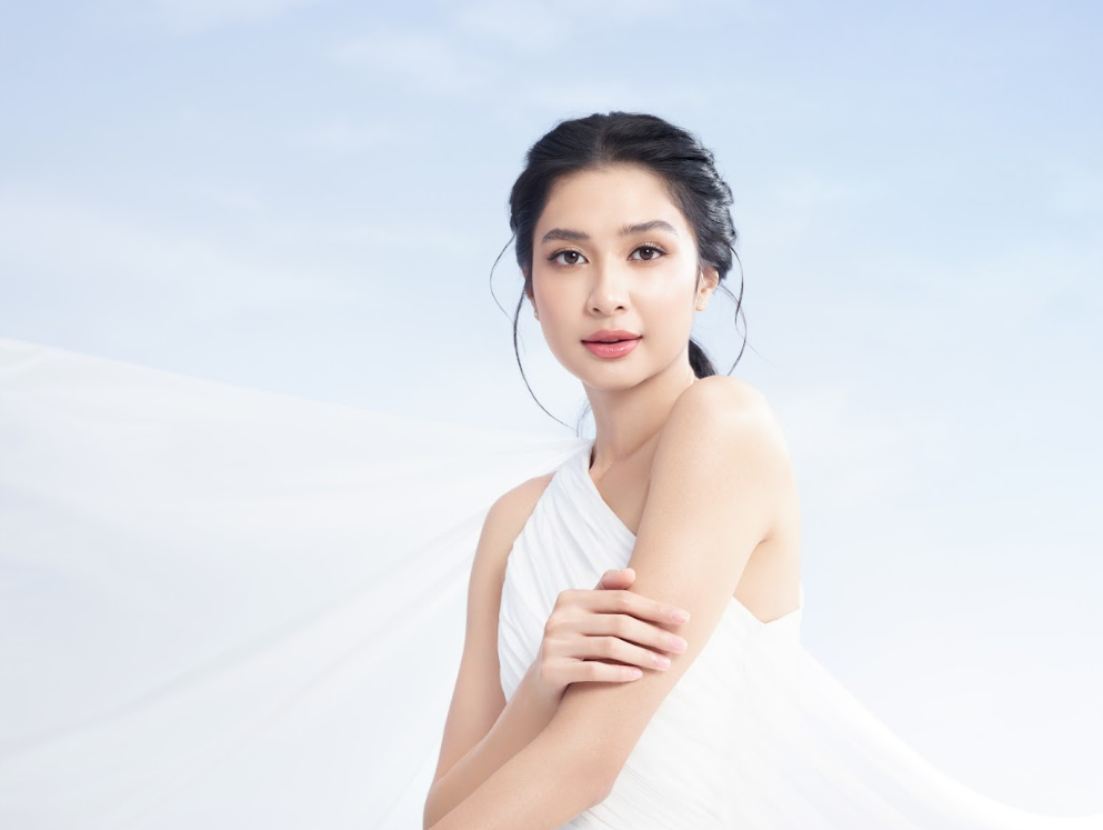 Radiance Revealed 3 Reasons to Try Brightening Skincare