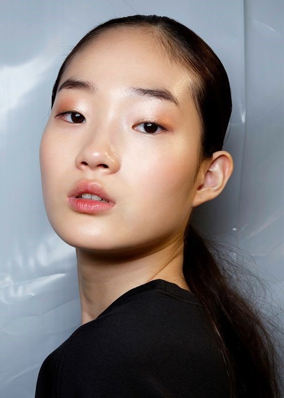 3. Play with Sparkle Effects makeup