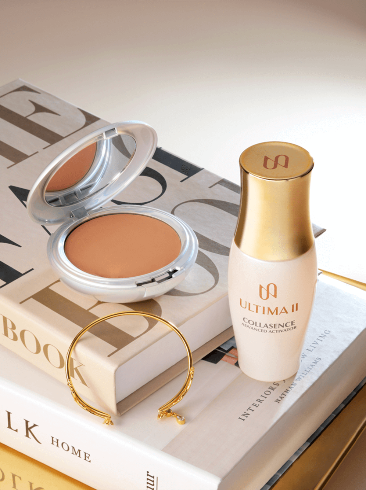 CollaSence Advanced Activator dan Delicate Crème Powder Makeup