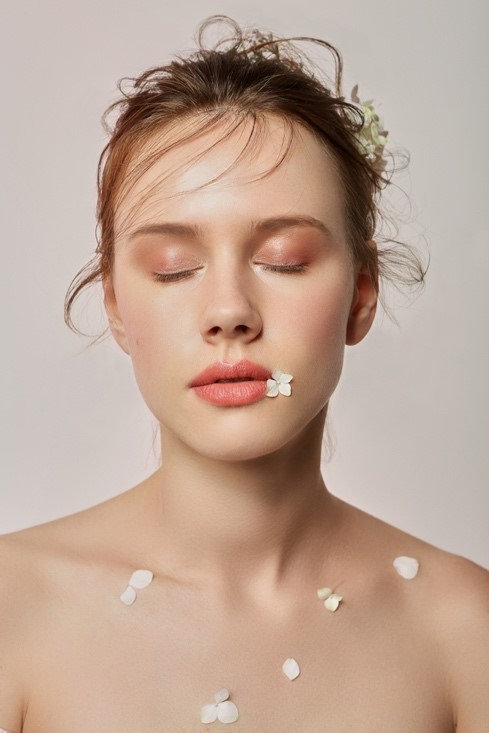 eye and lip make up wedding day