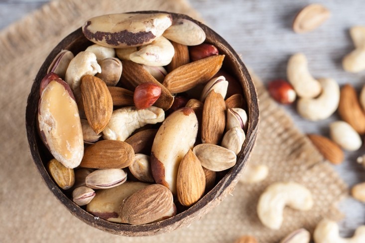 mixed peanuts