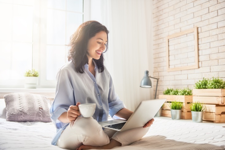 3 Effective Ways To Stay Productive & Beautiful When Working from Home