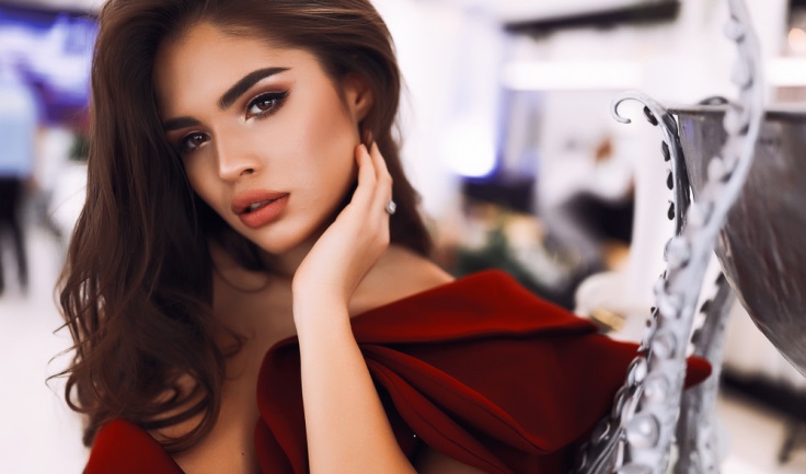 How to Avoid Dry and Chappy Lips When Using Matte Lipstick