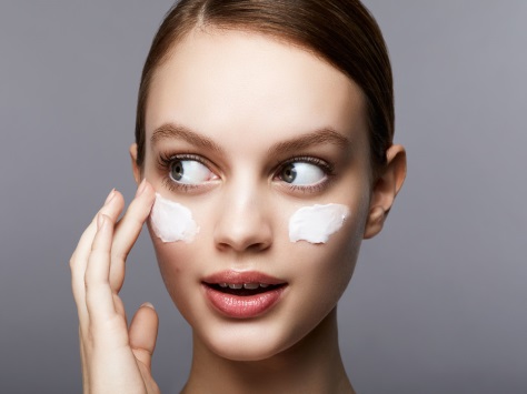 How to Pamper Your Tired Eyes