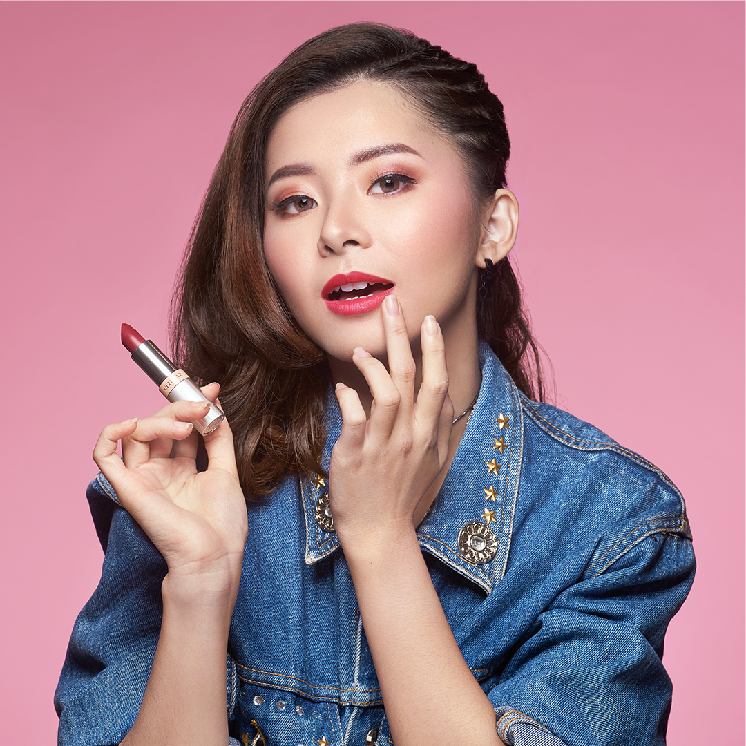 Tips on Using Matte Lipstick Without Making Your Lips Dry